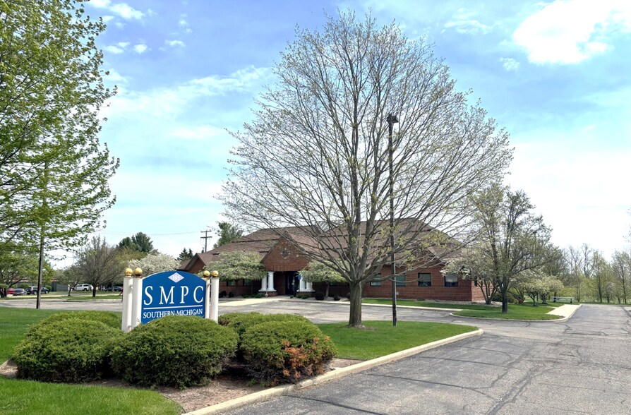 More Photos Of 105-107 Winston Dr, Marshall Medical For Sale