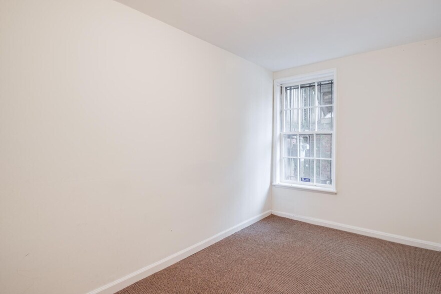 More Photos Of 1804 T St NW, Washington Office For Lease