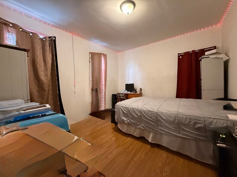 More Photos Of 1468 Haddon Ave, Camden Restaurant For Sale