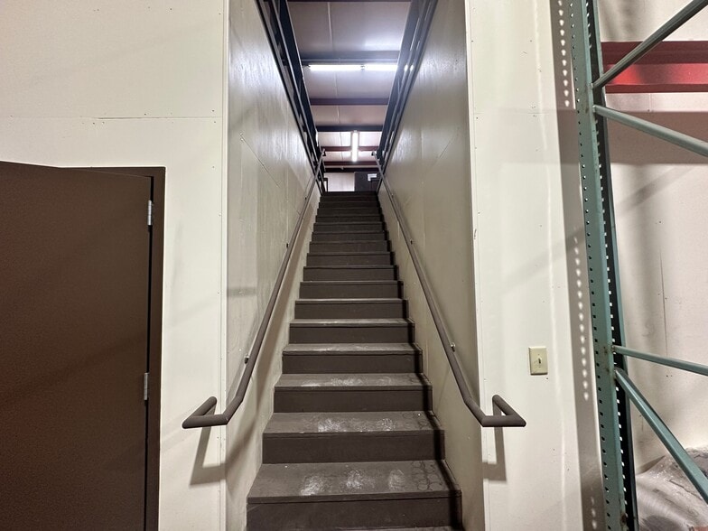 More Photos Of 4485 N Industrial Dr, Cumming Warehouse For Lease