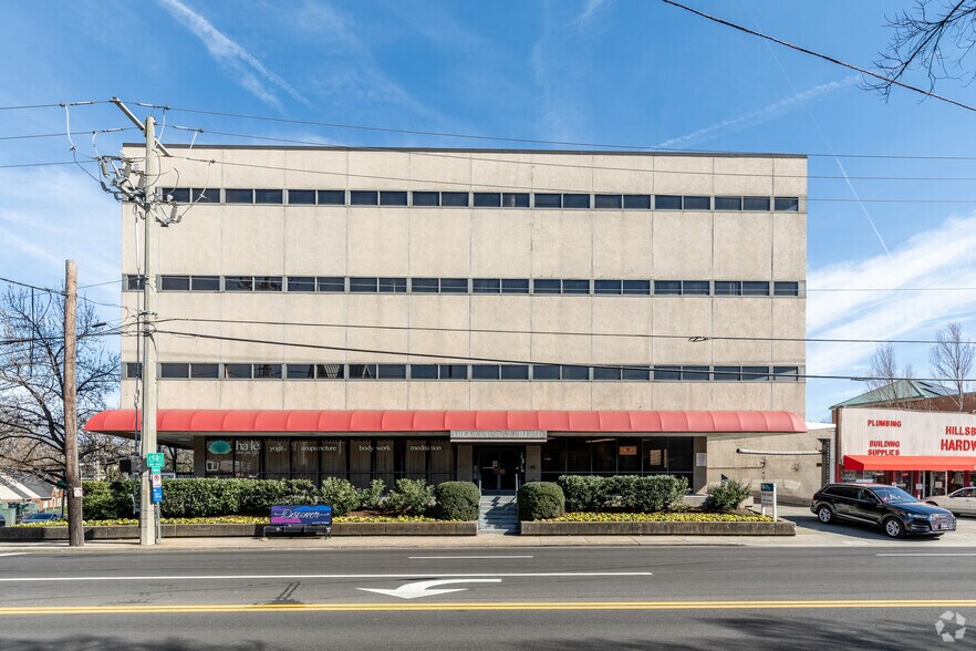 More Photos Of 2200 21st Ave S, Nashville Office For Lease