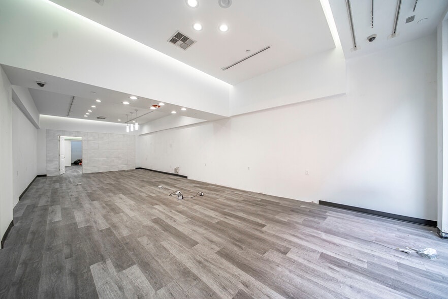 More Photos Of 580 N Atlantic Blvd, Monterey Park Apartments For Lease