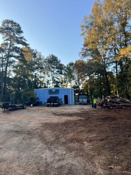 Primary Photo Of 265 Shoal Creek Rd, Locust Grove Warehouse For Sale