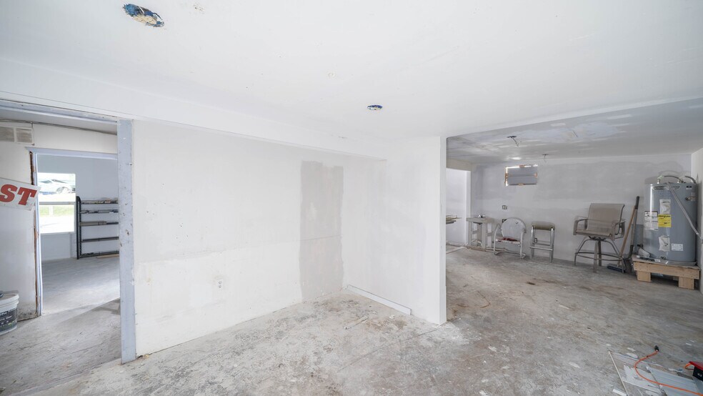 More Photos Of 55925 E Highway 85A, Bernice Freestanding For Sale