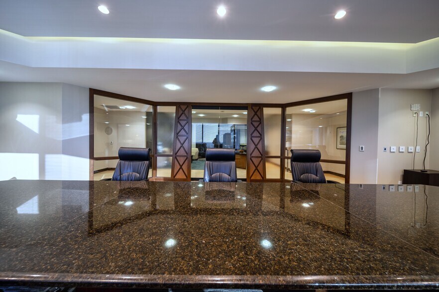 More Photos Of 13465 Midway Rd, Farmers Branch Coworking Space