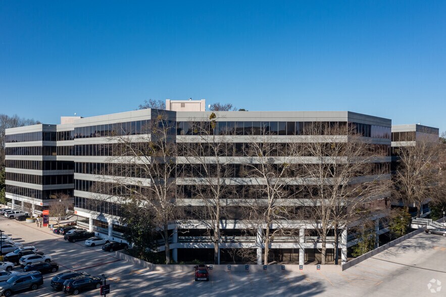 More Photos Of 3495 Piedmont Rd NE, Atlanta Unknown For Lease