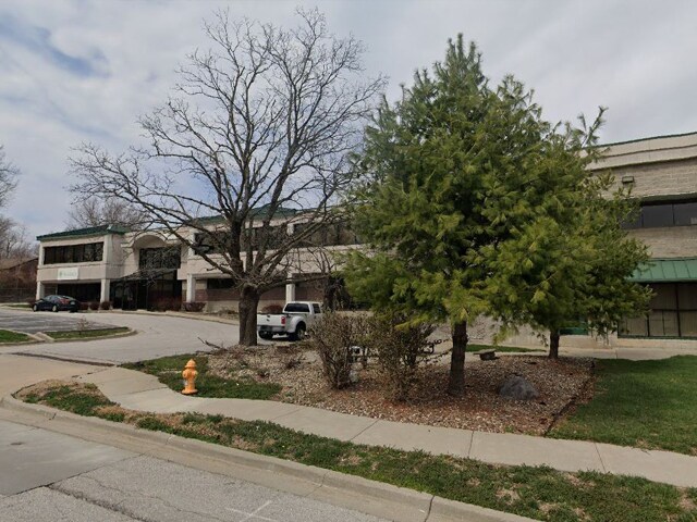 More Photos Of 9808 E 66th Ter, Raytown Office For Sale