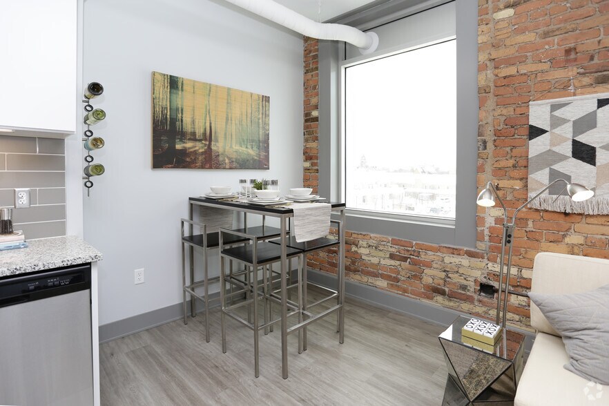 More Photos Of 285 Western Ave, Muskegon Apartments For Lease