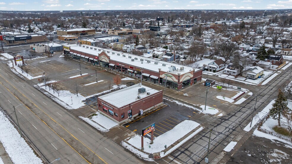 More Photos Of 7512 E 9 Mile Rd, Warren Convenience Store For Sale