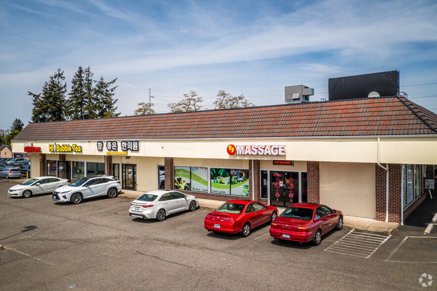 More Photos Of 8510 S Tacoma Way, Lakewood General Retail For Sale