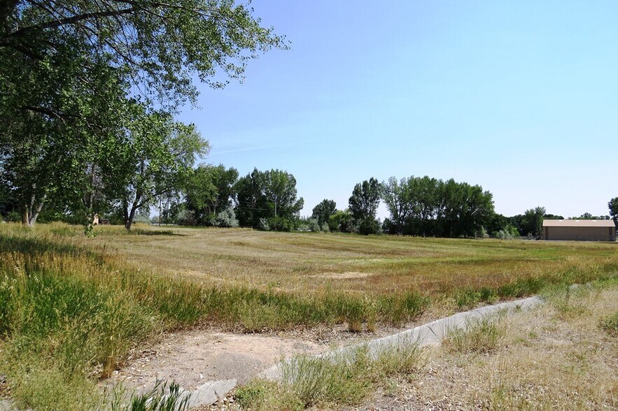More Photos Of 3402 W Main, Riverton Land For Sale
