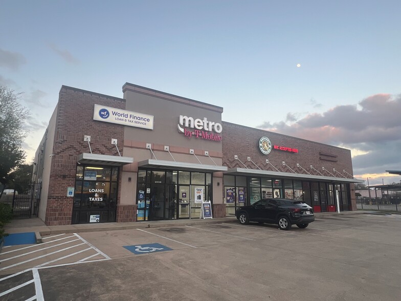 Primary Photo Of 7003 Harrisburg Blvd, Houston Freestanding For Lease