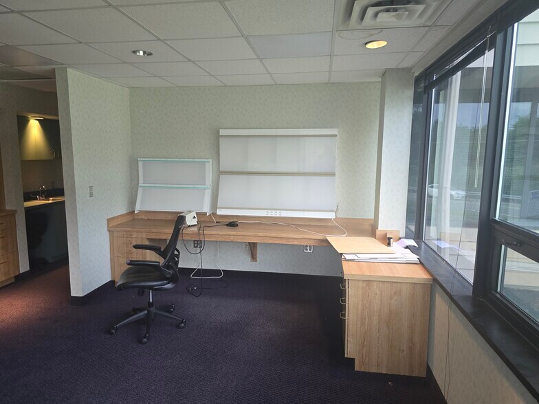 More Photos Of 1201 Mount Kemble Ave, Morristown Medical For Lease