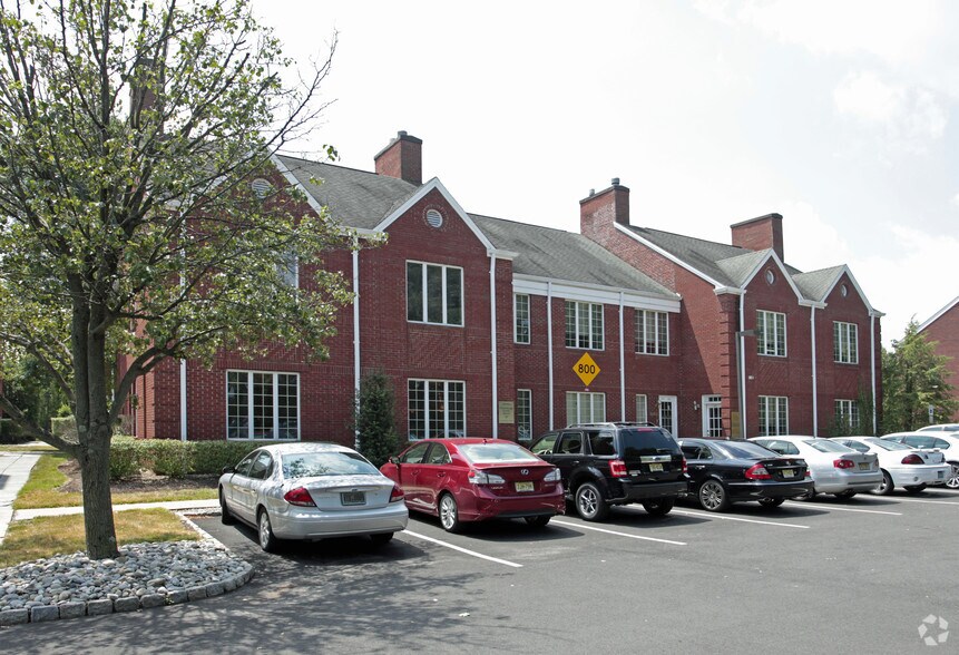Primary Photo Of 821-824 Courtyard Dr, Hillsborough Office For Lease