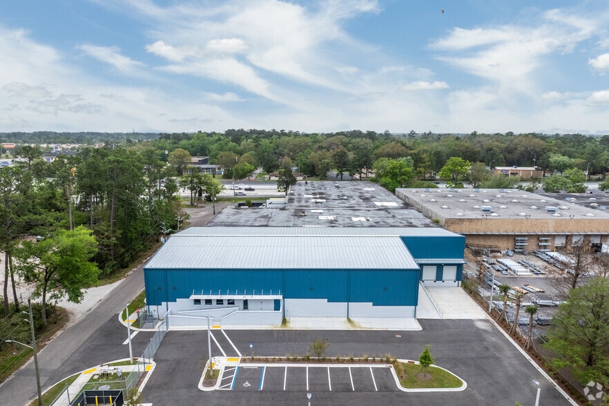 More Photos Of 6620 Stuart Ave, Jacksonville Warehouse For Lease