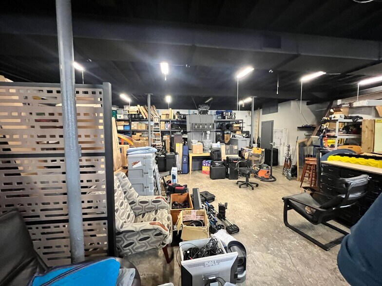 More Photos Of 615 S 27th St, Saint Petersburg Warehouse For Lease