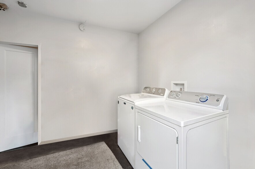 More Photos Of 1851 2nd St, San Rafael Apartments For Sale