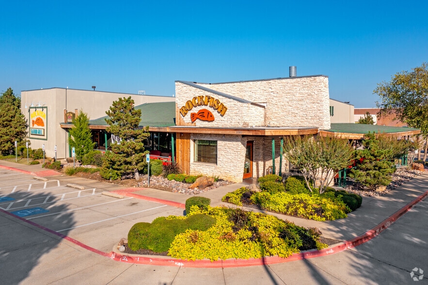 More Photos Of 3701-3775 S Cooper St, Arlington Unknown For Lease