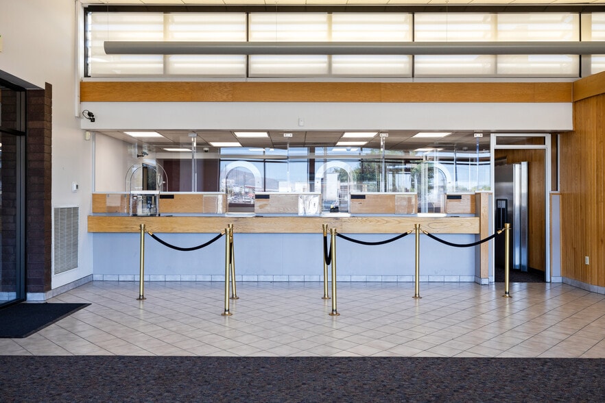 More Photos Of 2714 S 300 W, Salt Lake City Bank For Sale