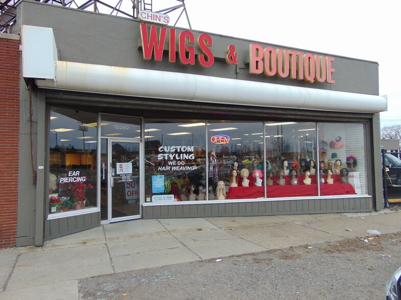 More Photos Of 15390 Gratiot Ave, Detroit Storefront For Sale