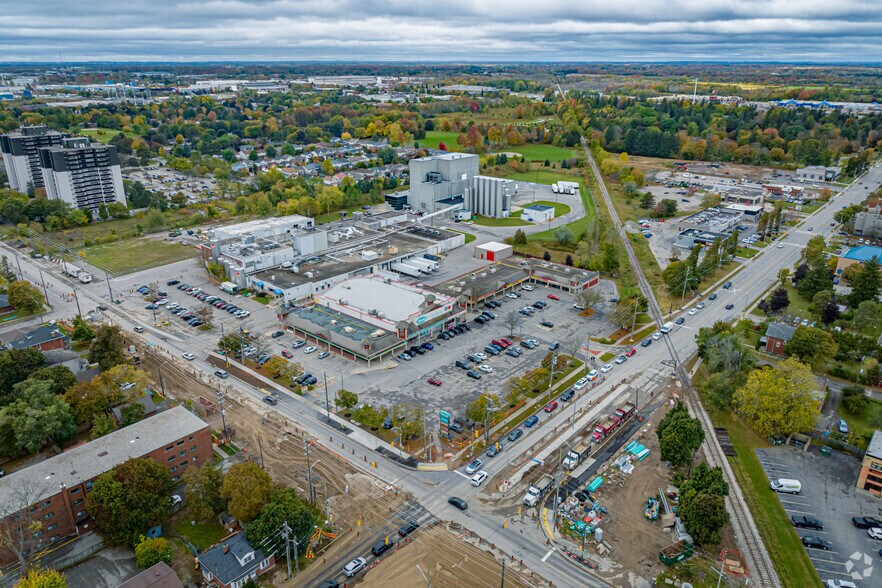 More Photos Of 666 Woolwich St, Guelph Convenience Store For Lease