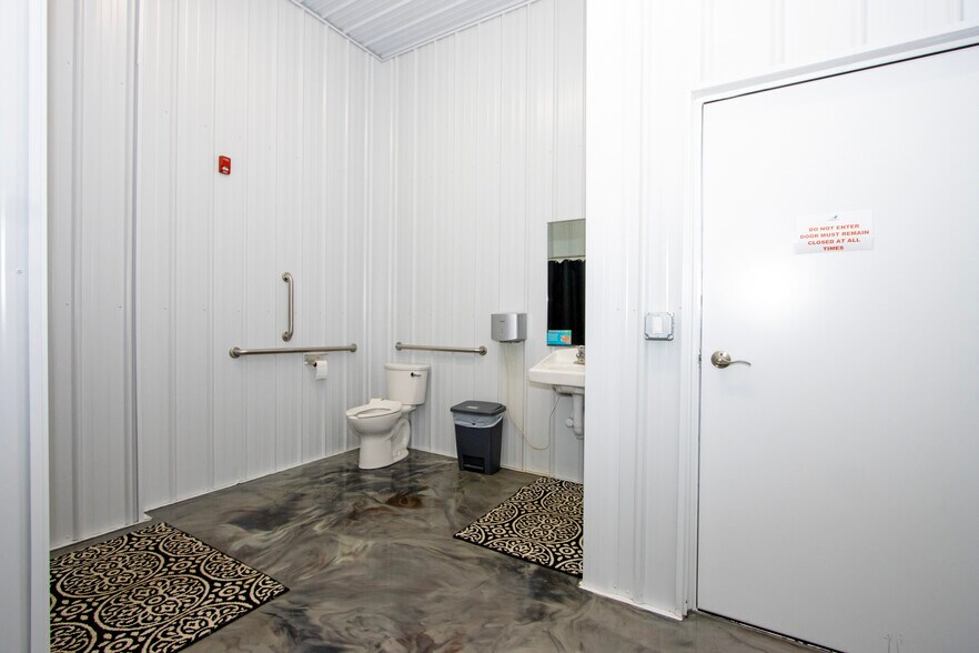 More Photos Of 7706B Congress Rd, West Salem Food Processing For Lease