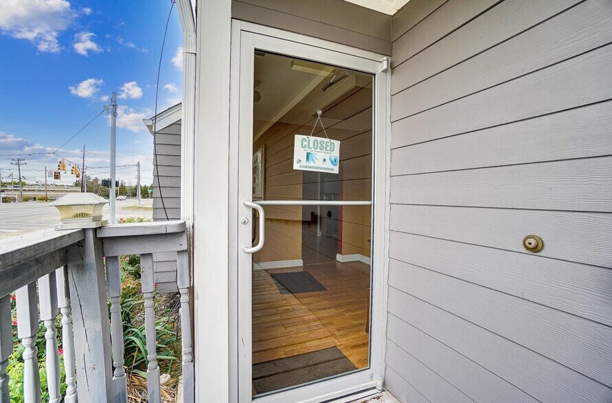 More Photos Of 5160 Winton Rd, Fairfield Freestanding For Sale