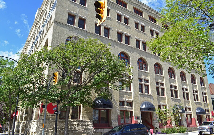 More Photos Of 80 Rorie St, Winnipeg Apartments For Lease