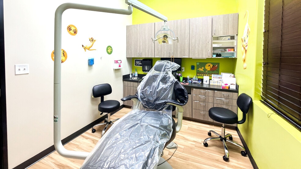 More Photos Of 4865 Hedgcoxe Rd, Plano Medical For Lease