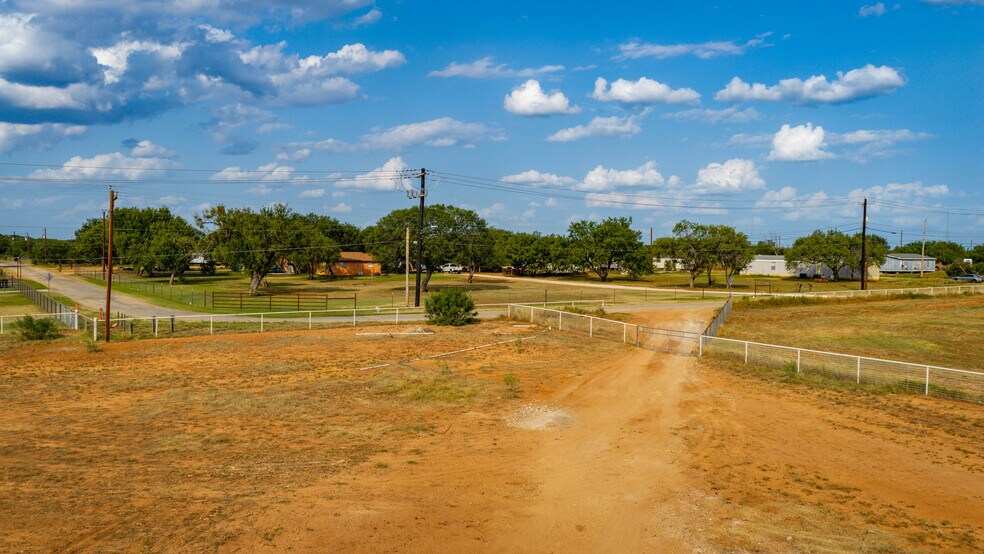 More Photos Of 175 County Road 1151, Pearsall Land For Sale
