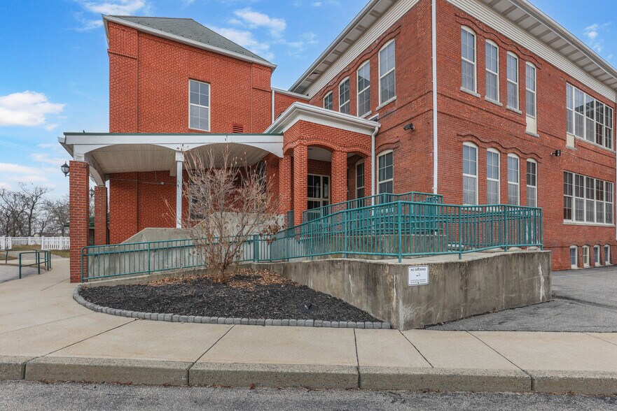 More Photos Of 651 Norwich Rd, Plainfield Schools For Sale