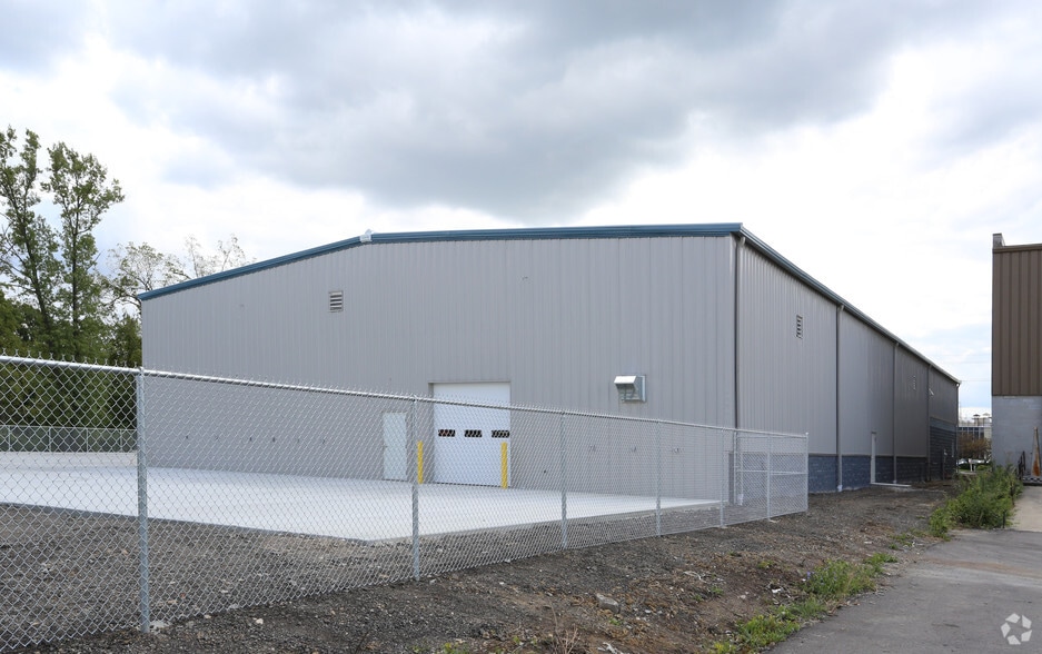 More Photos Of 5132 Fisher Rd, Columbus Warehouse For Lease