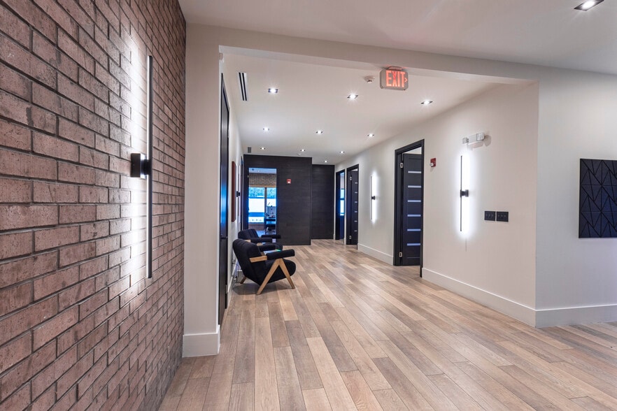 More Photos Of 7335 Lake Ellenor Dr, Orlando Office For Sale