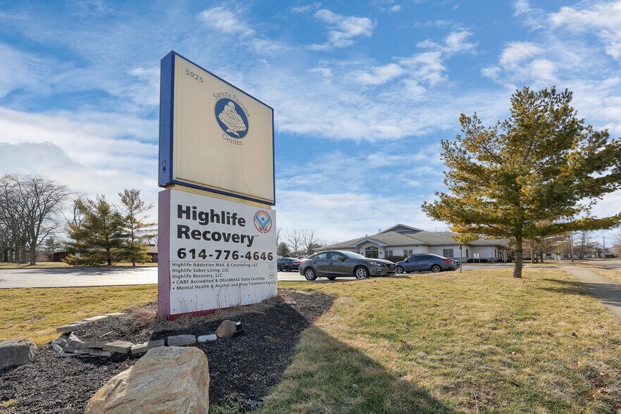 More Photos Of 5925-5935 Cleveland Ave, Columbus Medical For Sale