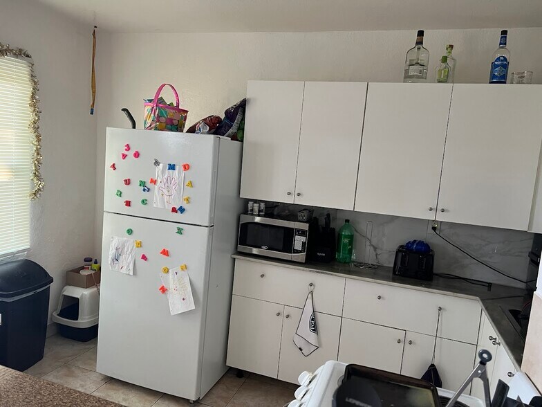 More Photos Of 705-713 NE 3rd St, Hallandale Beach Apartments For Sale