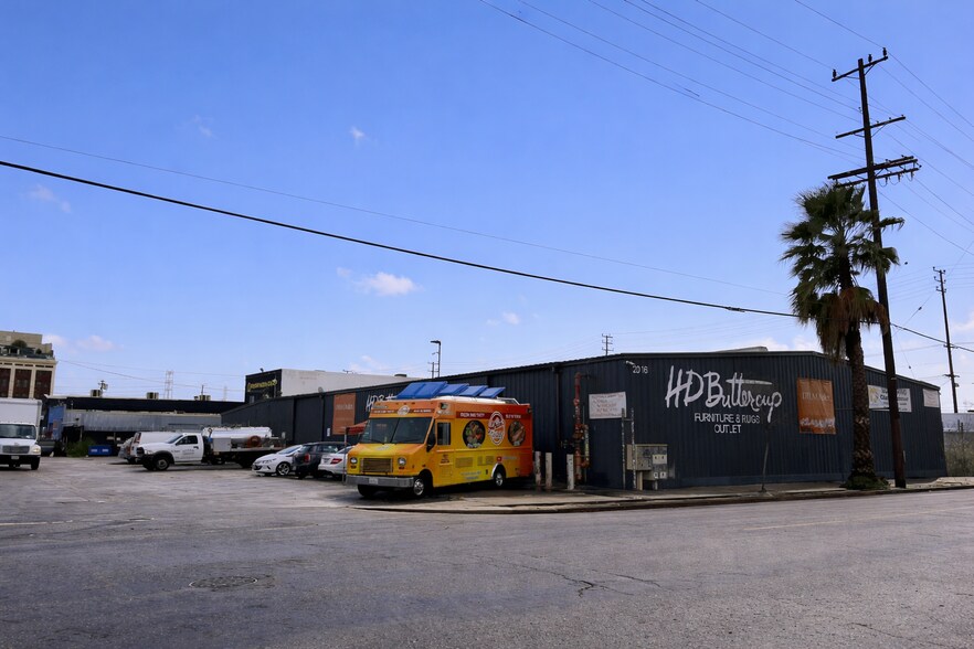 Primary Photo Of 2016 E Bay St, Los Angeles Manufacturing For Lease