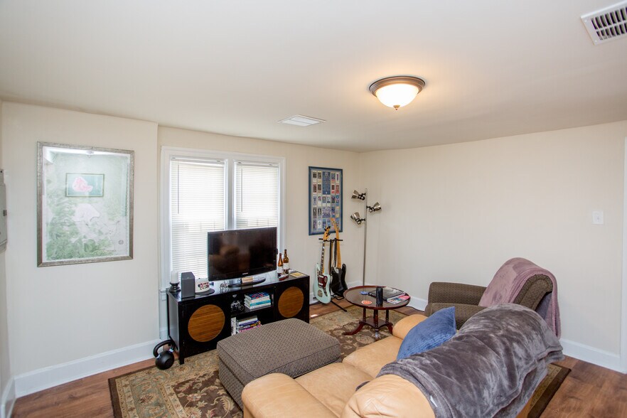 More Photos Of 41 Church St, Lambertville Apartments For Sale