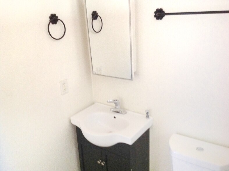 More Photos Of 629 Sinclair St, Reno Apartments For Sale