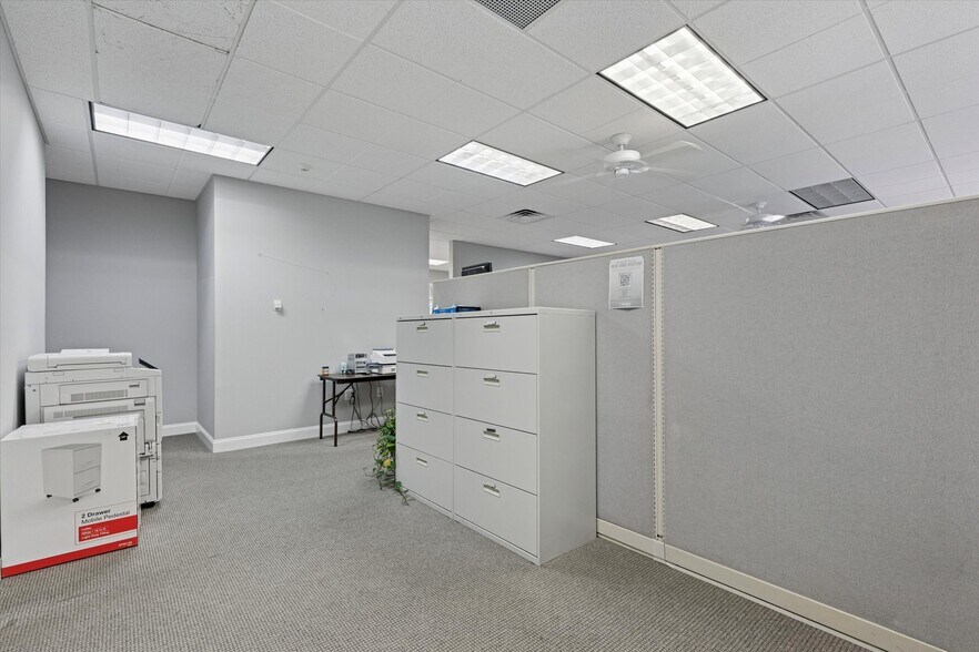 More Photos Of 1105 Bethlehem Pike, Sellersville Medical For Sale