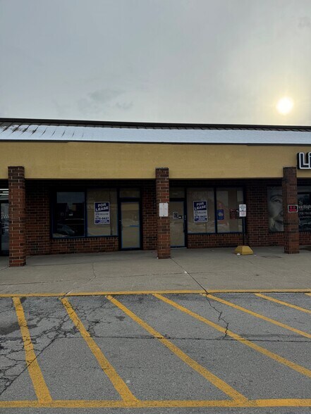 More Photos Of 3315 W 115th St, Merrionette Park General Retail For Lease