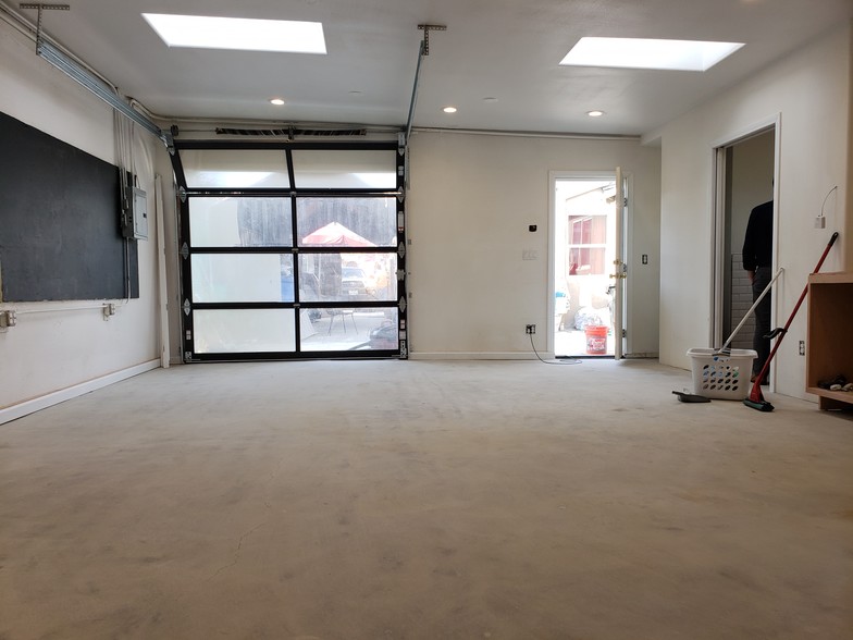 More Photos Of 2800 Newell St, Los Angeles Industrial For Lease
