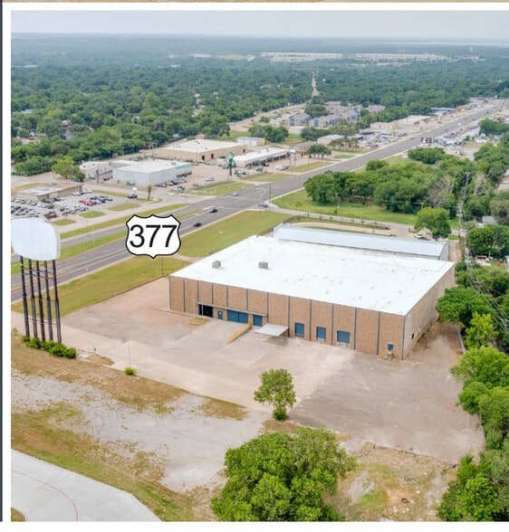 More Photos Of 3900 Benbrook Blvd, Fort Worth Warehouse For Sale