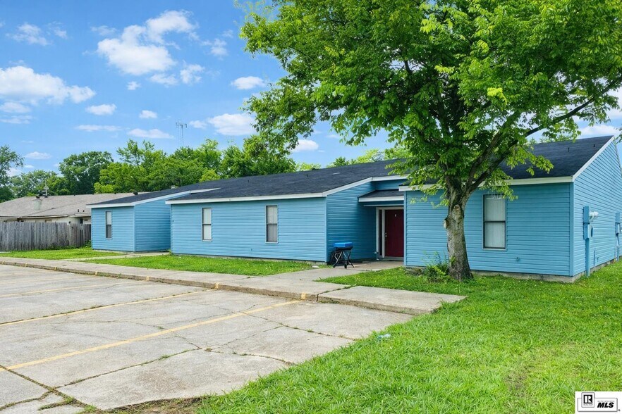 More Photos Of 303 Woodale Dr, Monroe Apartments For Sale