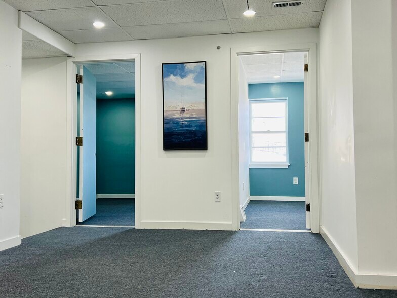 More Photos Of 40 Darby Rd, Paoli Medical For Lease