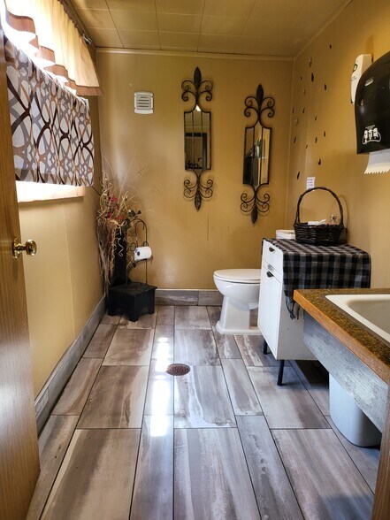 More Photos Of 9065 Pickerel Lake Rd, Pickerel Bar For Sale