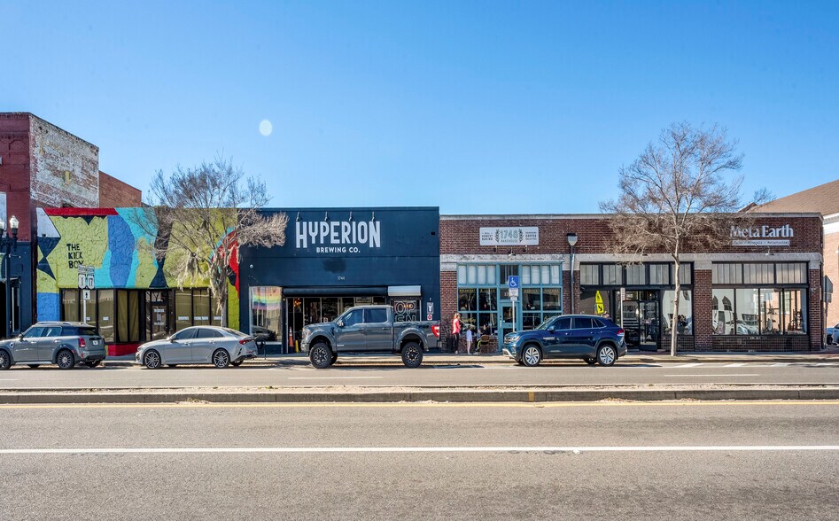 More Photos Of 1740-1744 N Main St, Jacksonville Storefront For Lease