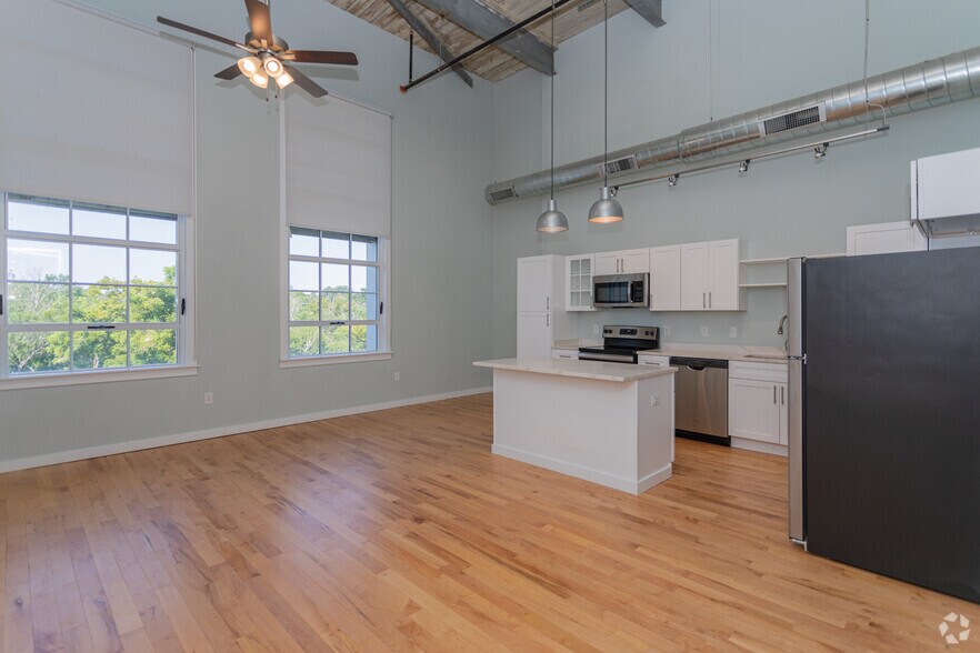 More Photos Of 116 E Main St, Haw River Apartments For Lease