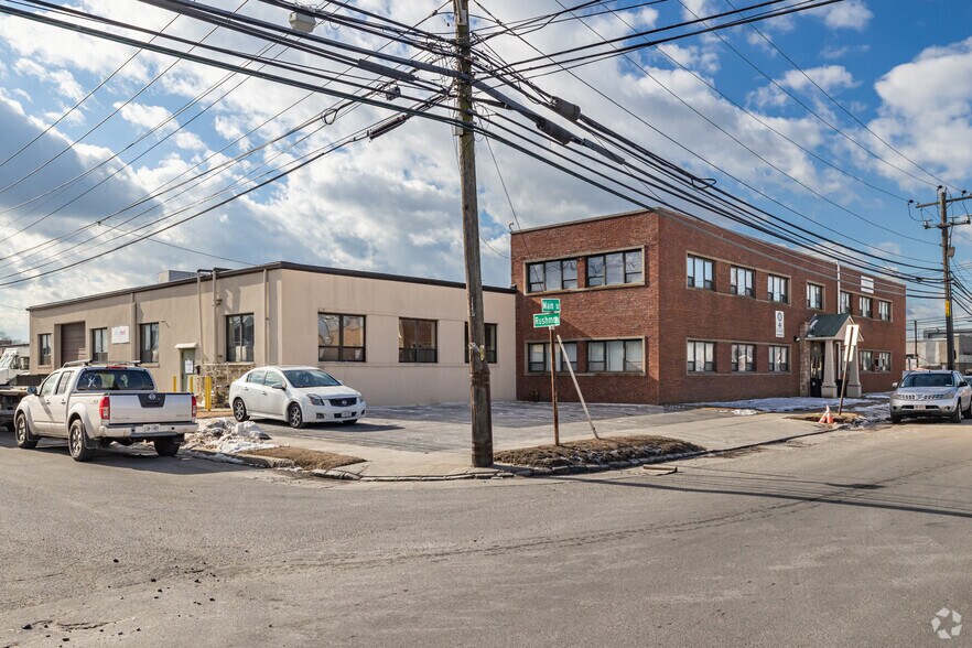 Primary Photo Of 75 Rushmore St, Westbury Warehouse For Sale