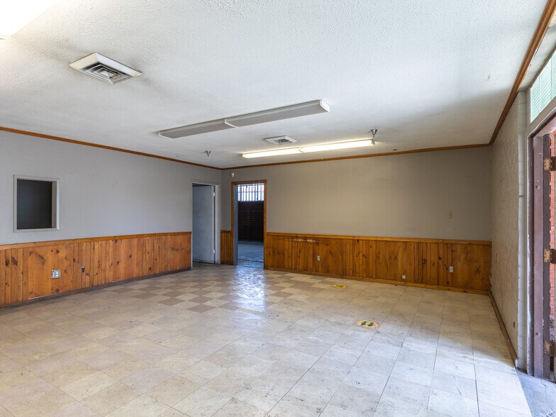 More Photos Of 1155 N McKinley Ave, Compton Warehouse For Sale