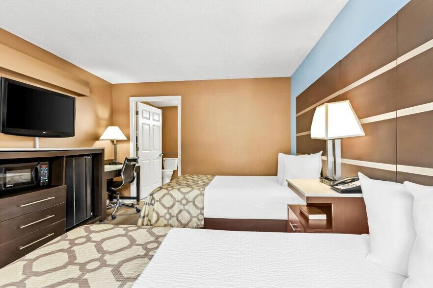 More Photos Of 164 Jameson Inn Dr, Forest City Hotel For Sale